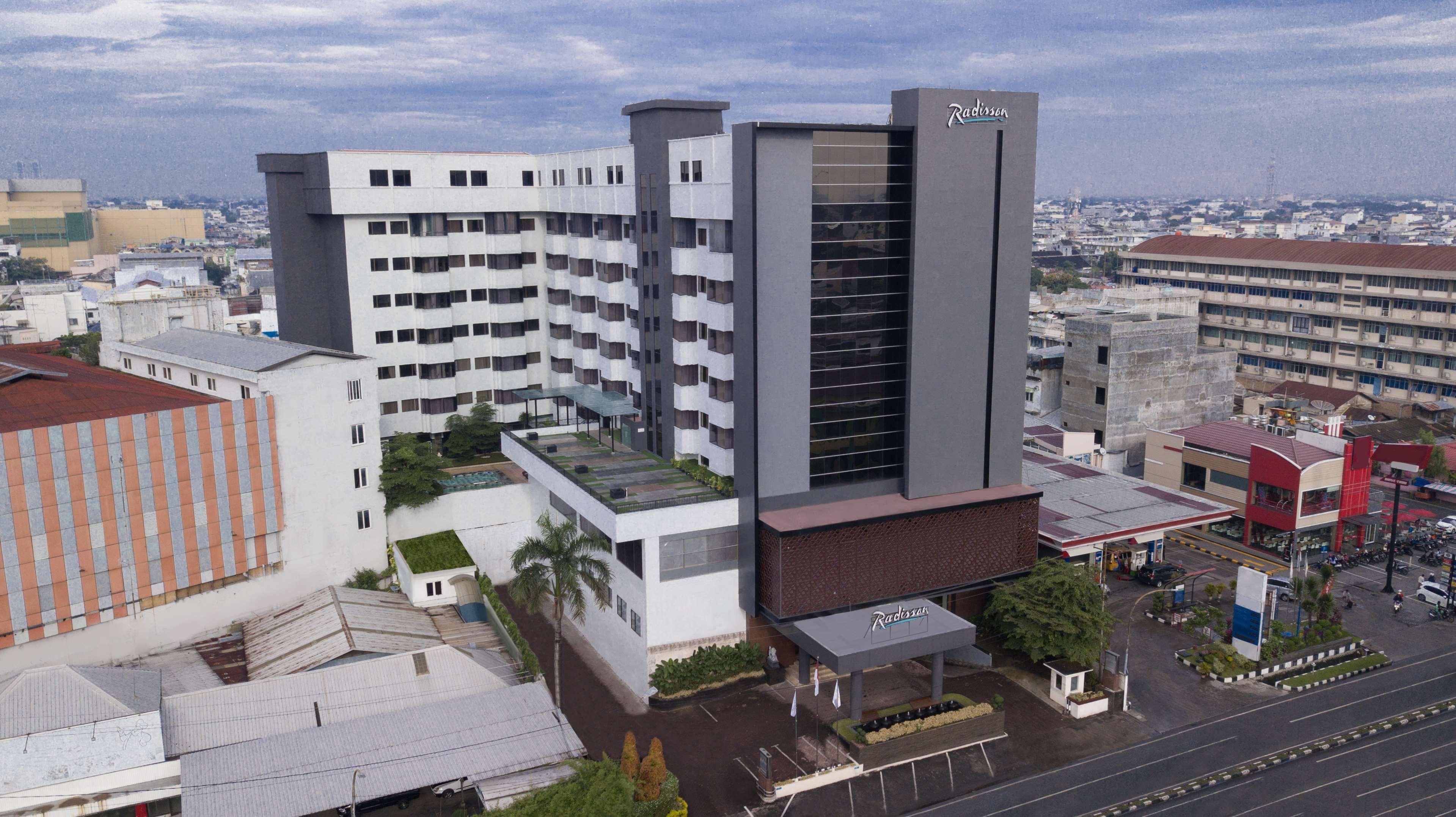 Aiho Hotel Medan Exterior foto