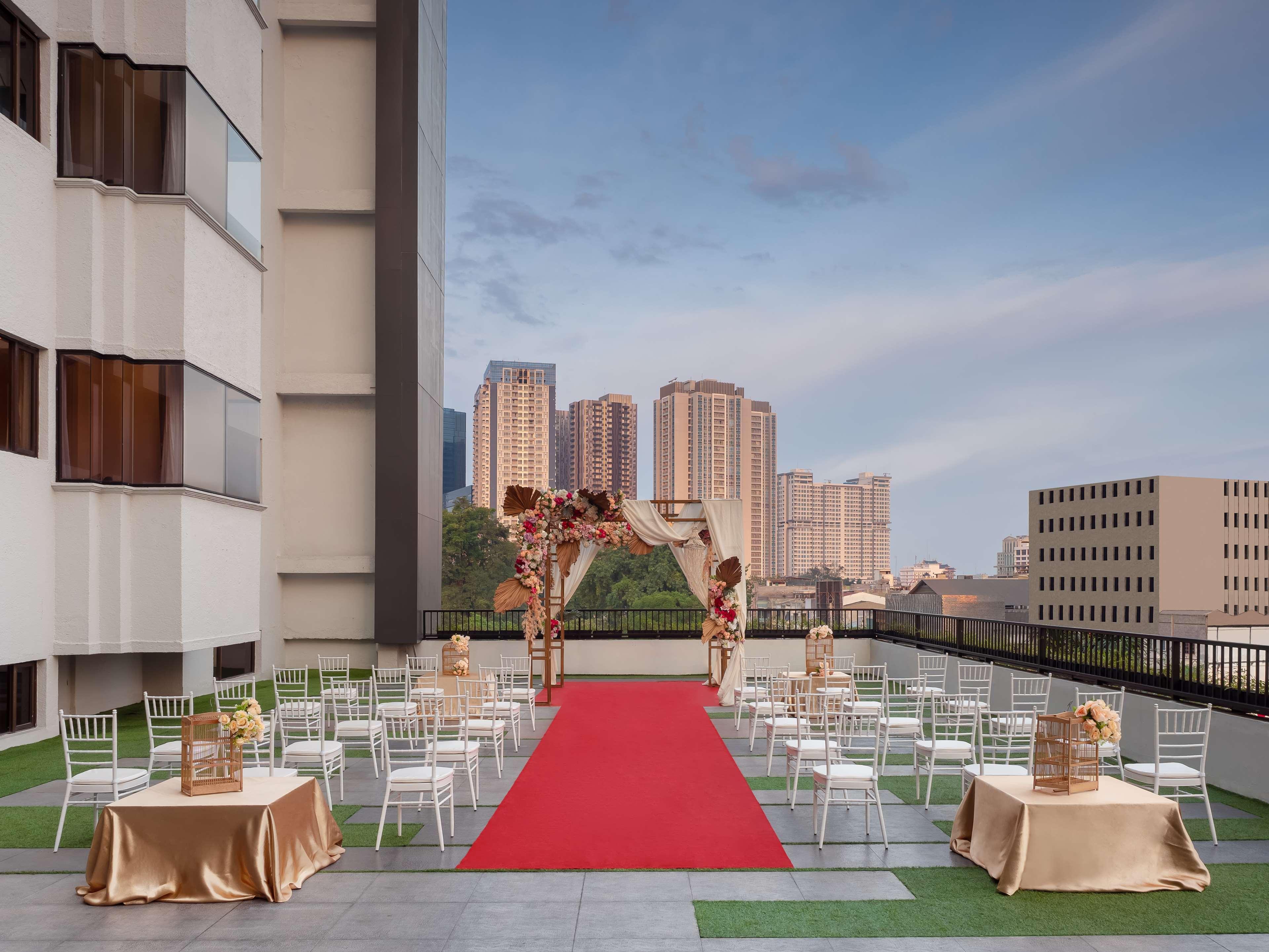 Aiho Hotel Medan Exterior foto