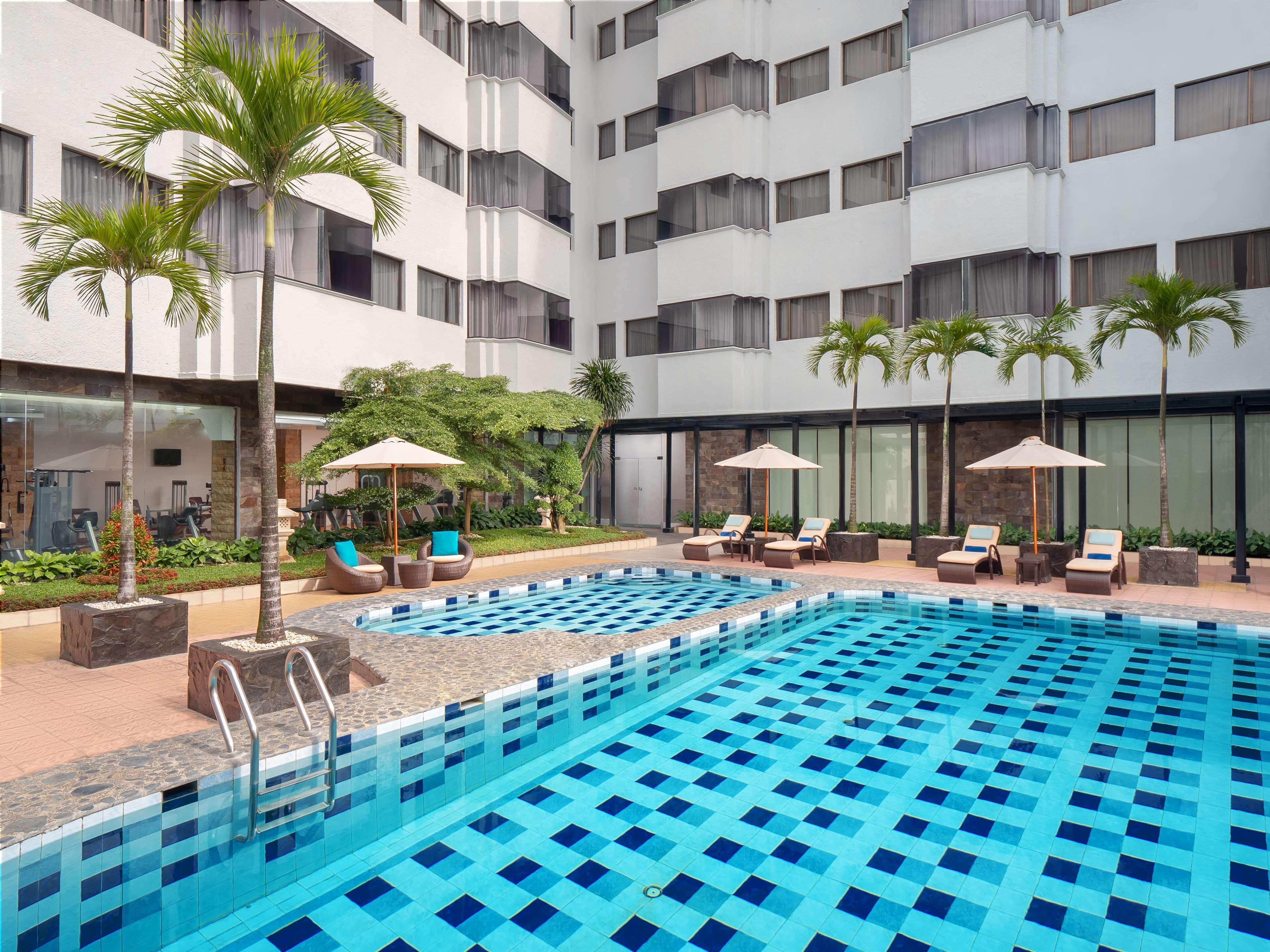 Aiho Hotel Medan Exterior foto